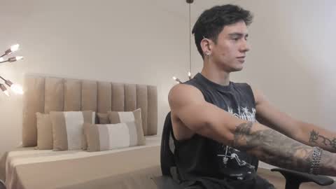 Harry Jones online show from February 25, 5:40 pm