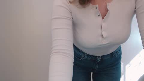 hartfoxx online show from March 8, 8:55 am