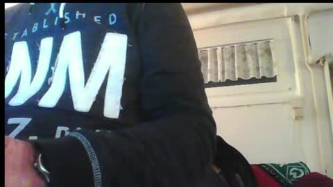 Snapshot of hartwichser1 chatting on December 27, 11:10 pm hot n  nasty online show from December 27, 11:10 pm