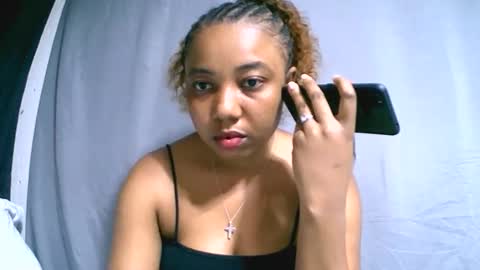 Snapshot of hasimina09 chatting on October 22, 5:47 pm hasimina09 online show from October 22, 5:47 pm