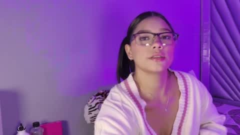 hatsajones online show from April 9, 4:16 am