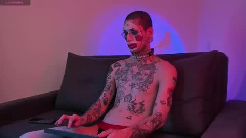 Snapshot of hatsumotokyoto chatting on October 31, 6:19 pm More content   2   online show from October 31, 6:19 pm