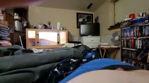 hawkfan1888 online show from December 1, 12:07 am