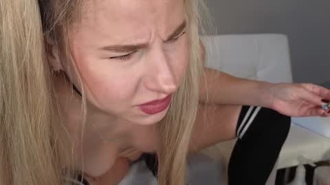 Haylee online show from January 14, 10:34 am