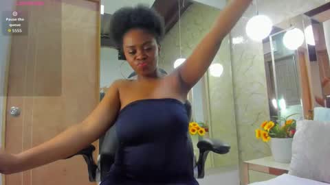 hazel_lanee online show from October 5, 4:10 am