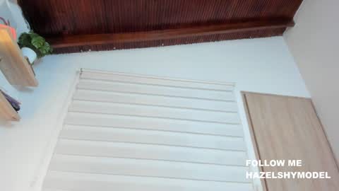 Im Hazel online show from February 4, 2:17 am