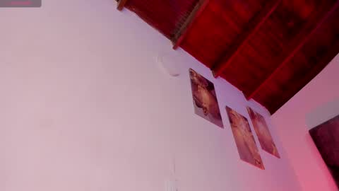 Im Hazel online show from February 28, 1:37 am