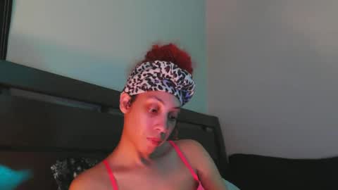 Heavenllyy online show from April 24, 3:30 am