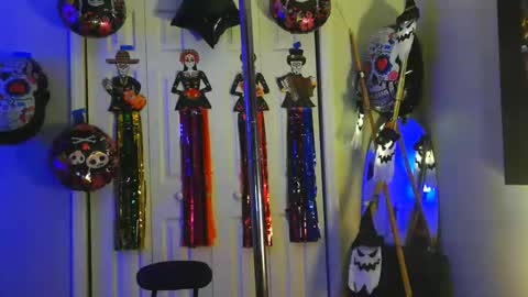 Heavenllyy online show from November 3, 12:33 am