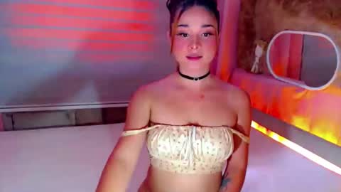 Snapshot of heavenlypleasurexx chatting on November 1, 2:01 am HEAVEN online show from November 1, 2:01 am