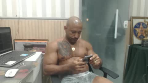 hebertgomes online show from May 28, 1:58 am