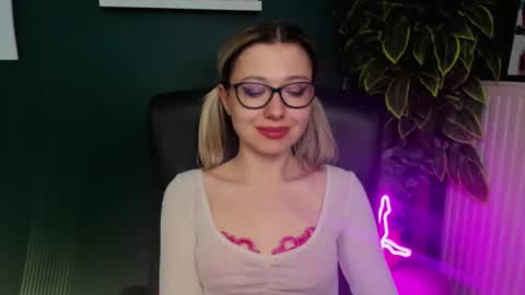 Heidi online show from March 12, 12:04 pm