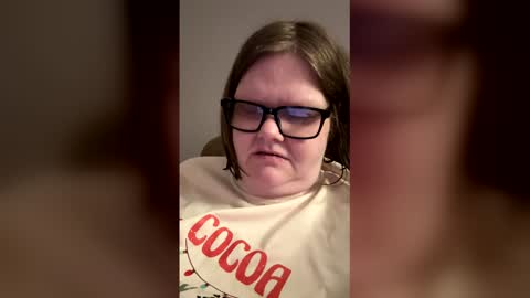 heidimackey2 online show from April 18, 8:09 pm