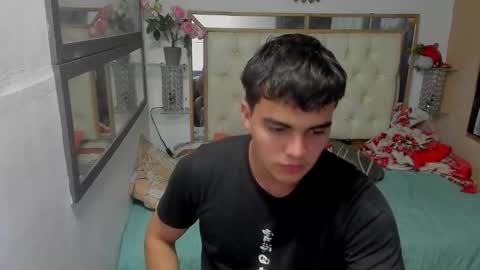 heiker_ online show from November 15, 4:25 am