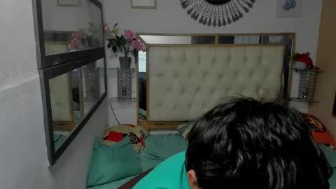 heiker_ online show from December 3, 3:18 am