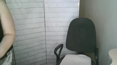 Helen online show from March 31, 5:08 am