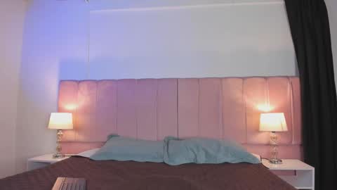 Snapshot of helena_gv chatting on October 21, 12:43 pm HELENA online show from October 21, 12:43 pm