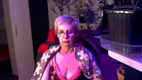 Helga online show from May 26, 7:09 pm
