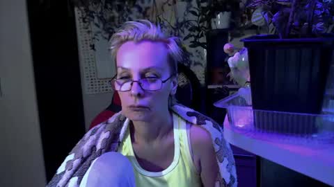 Helga online show from July 16, 6:00 pm