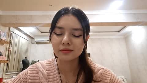 Alice online show from November 8, 3:37 pm