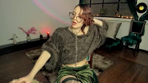 Heliconia online show from March 18, 12:16 am