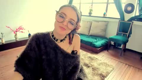 Heliconia online show from March 10, 6:23 pm