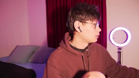 Helio online show from April 7, 1:07 am