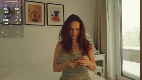 Snapshot of hell_lo chatting on February 17, 12:49 pm Lorette Lory online show from February 17, 12:49 pm