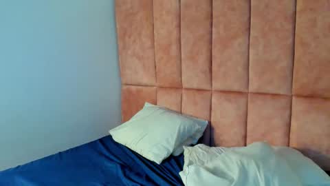 H E L L   AND  D A N T E online show from February 26, 2:15 am