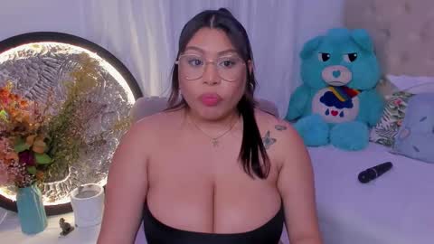 hellenamazing online show from March 6, 5:06 am