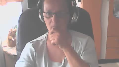 hellenmarie online show from September 29, 10:58 am