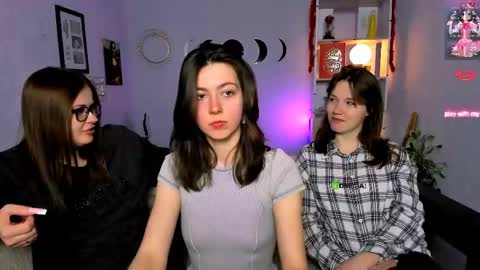 Helli online show from April 22, 7:32 pm