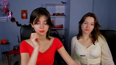 Helli online show from November 1, 9:58 pm