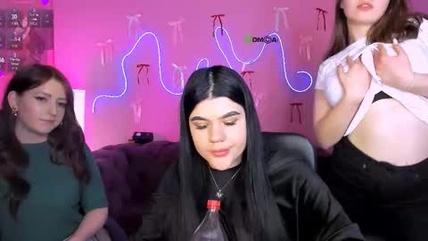 Helli online show from March 8, 2:15 am