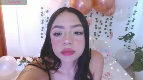 hellokitty_valery1 online show from March 23, 9:53 pm