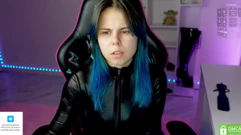 Alice online show from November 21, 4:27 pm