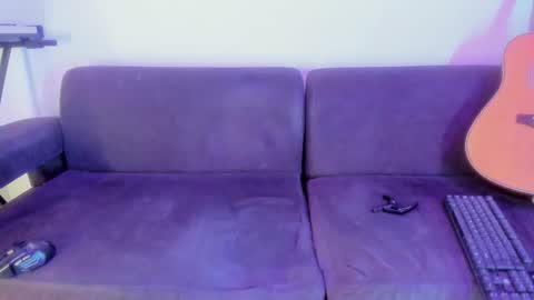 henrik_senn online show from December 3, 11:27 pm