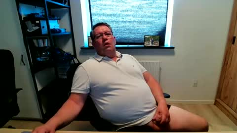 henrikrp1971 online show from June 19, 4:57 pm