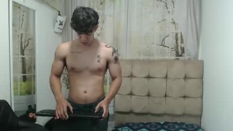 HENRY GANDY online show from September 10, 10:00 pm