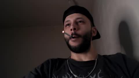 HenryAxe online show from April 2, 9:16 am