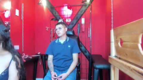 hera n zeus online show from December 1, 7:12 pm