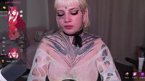 dirty Diana online show from September 19, 9:40 pm