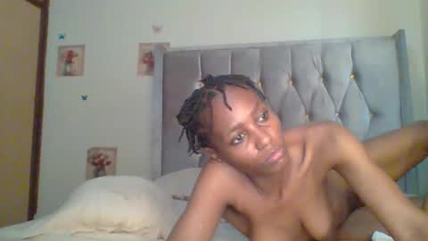 Miah  Jay online show from April 6, 4:46 am