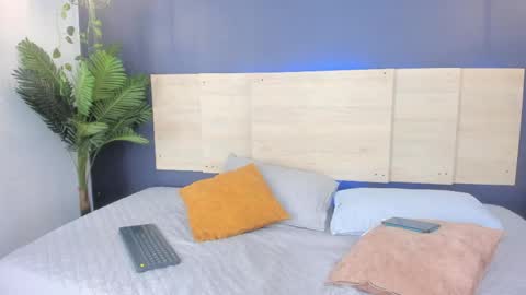 hermione_brown online show from May 16, 7:34 pm