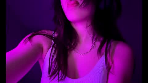 Juliana online show from April 19, 6:10 pm