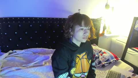 Noraly  online show from November 2, 4:45 am