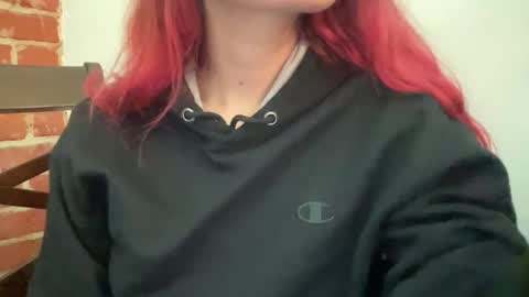 Snapshot of heybluebabe chatting on January 31, 5:30 am Blue  online show from January 31, 5:30 am