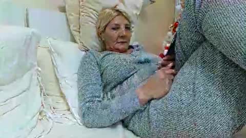 Heyheygrey online show from December 16, 5:30 pm