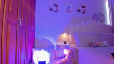 Martina Ricci Show schedule Monday to Friday 8am colombia time I work some weekends  online show from February 9, 3:37 pm