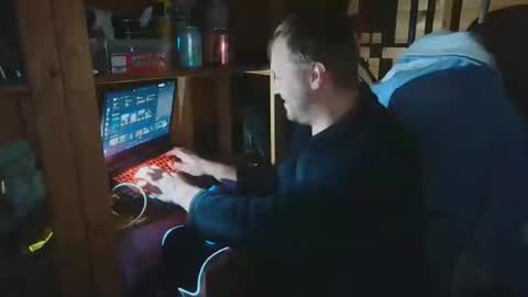 H Dawg online show from February 22, 10:56 pm